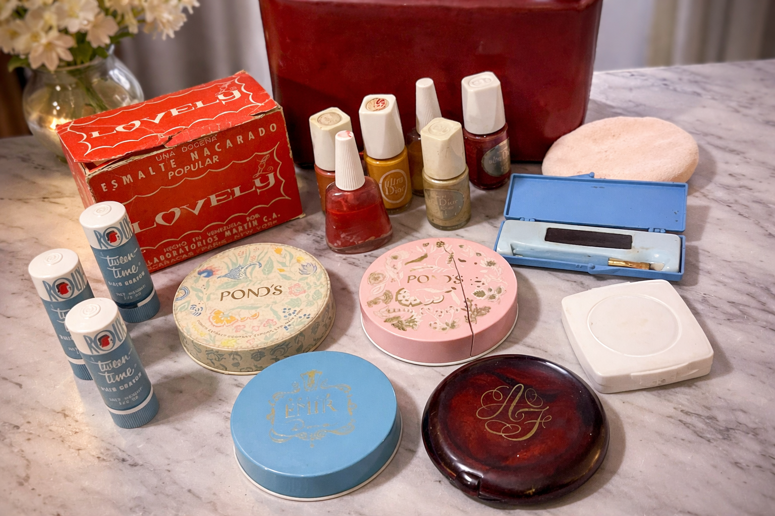 12 Heartwarming Storage Unit Finds